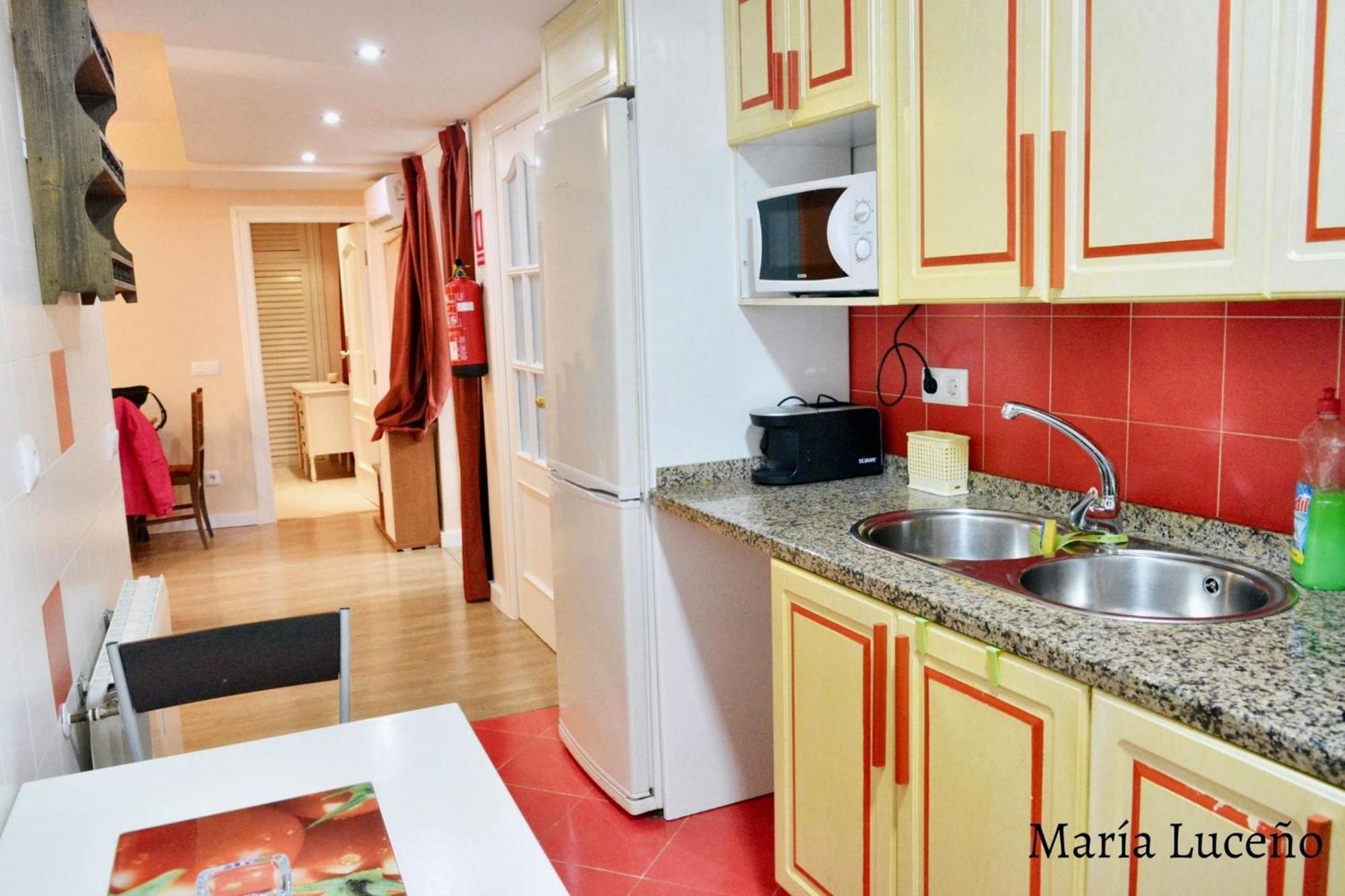 Comfortable Apartment In Caceres 55 M² Welcoming Terrace Екстериор снимка