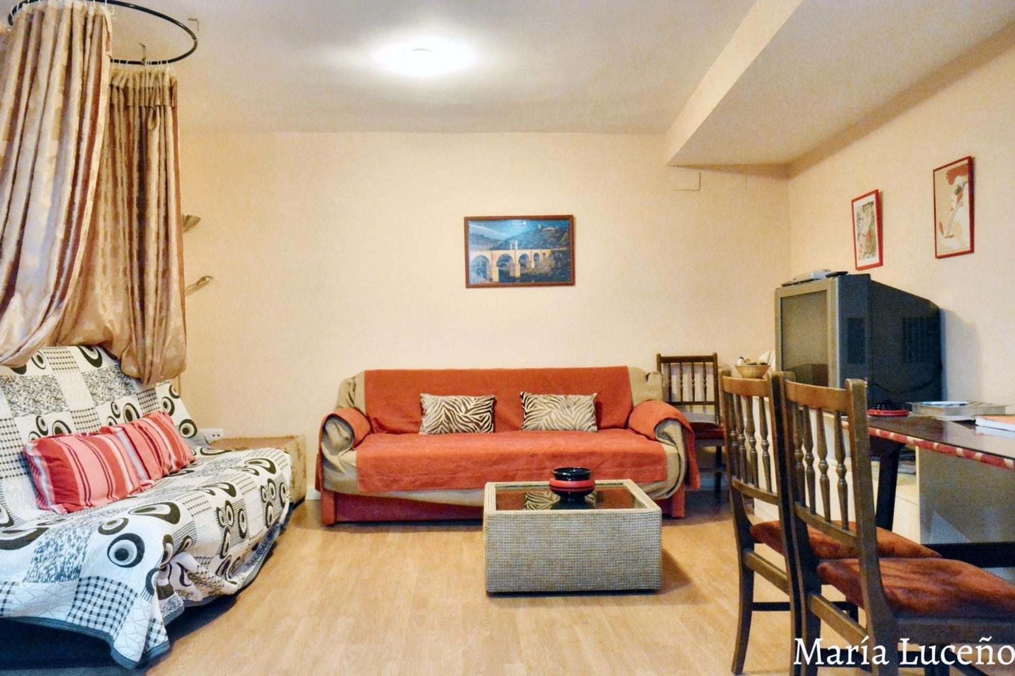 Comfortable Apartment In Caceres 55 M² Welcoming Terrace Екстериор снимка